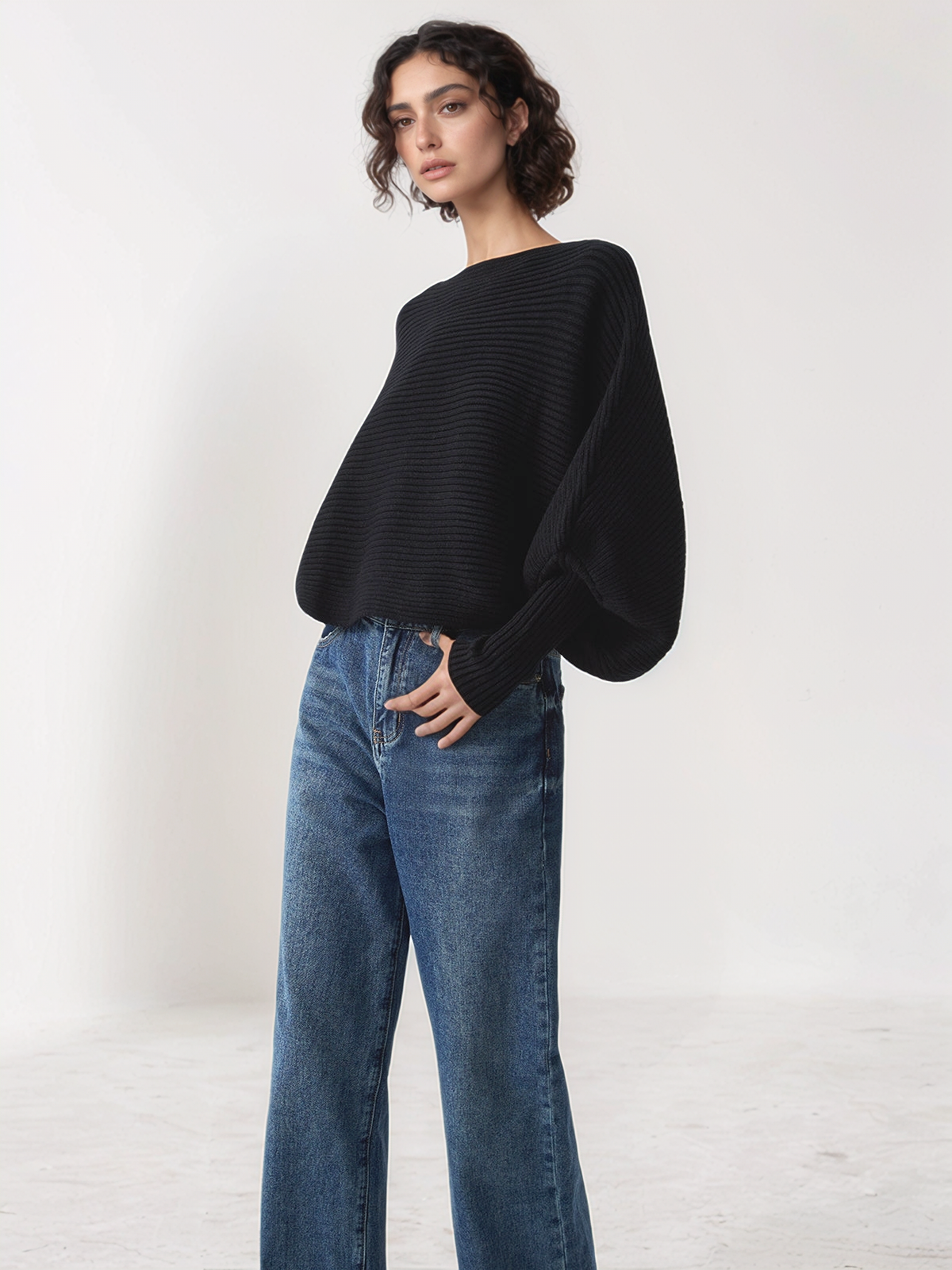 The Nina Ribbed Slouch Crop