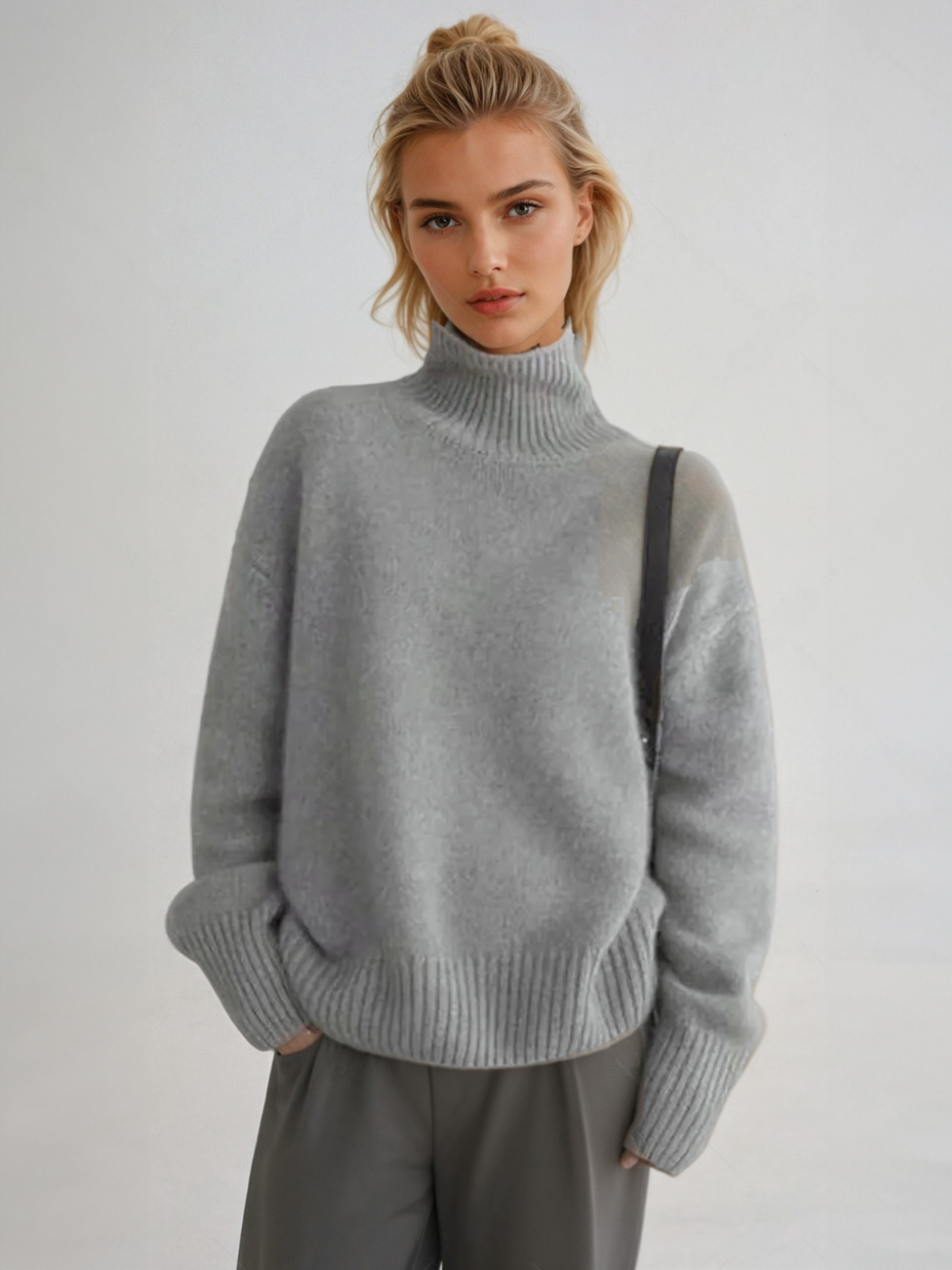 Bella Wool Turtleneck