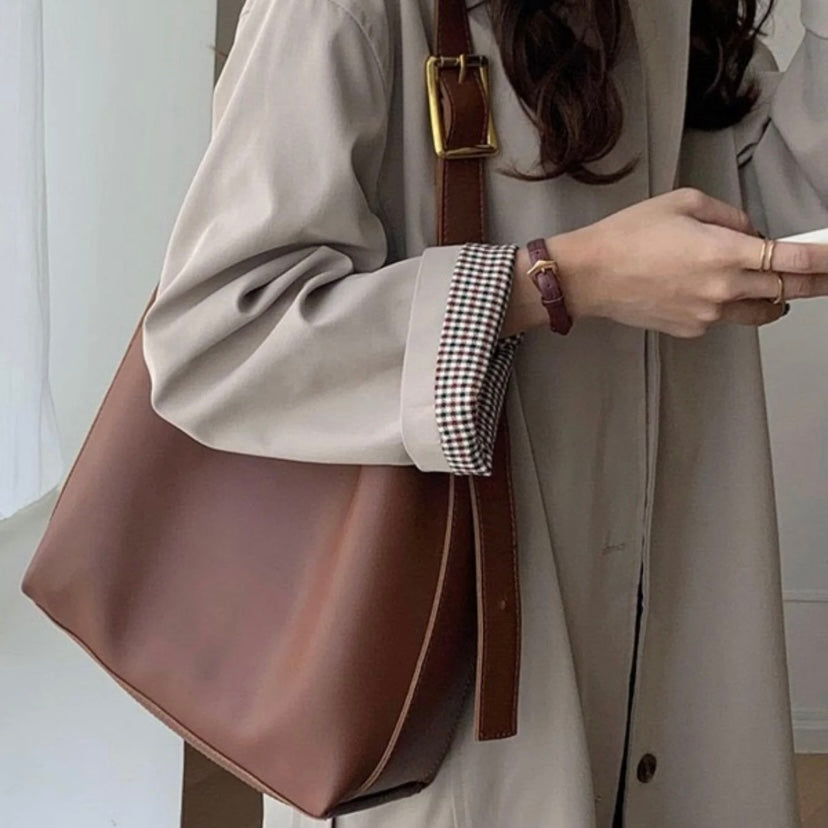 The Carla Shoulder Bag